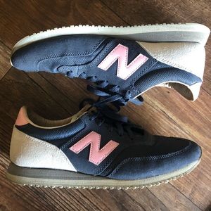 New Balance 620 sneakers